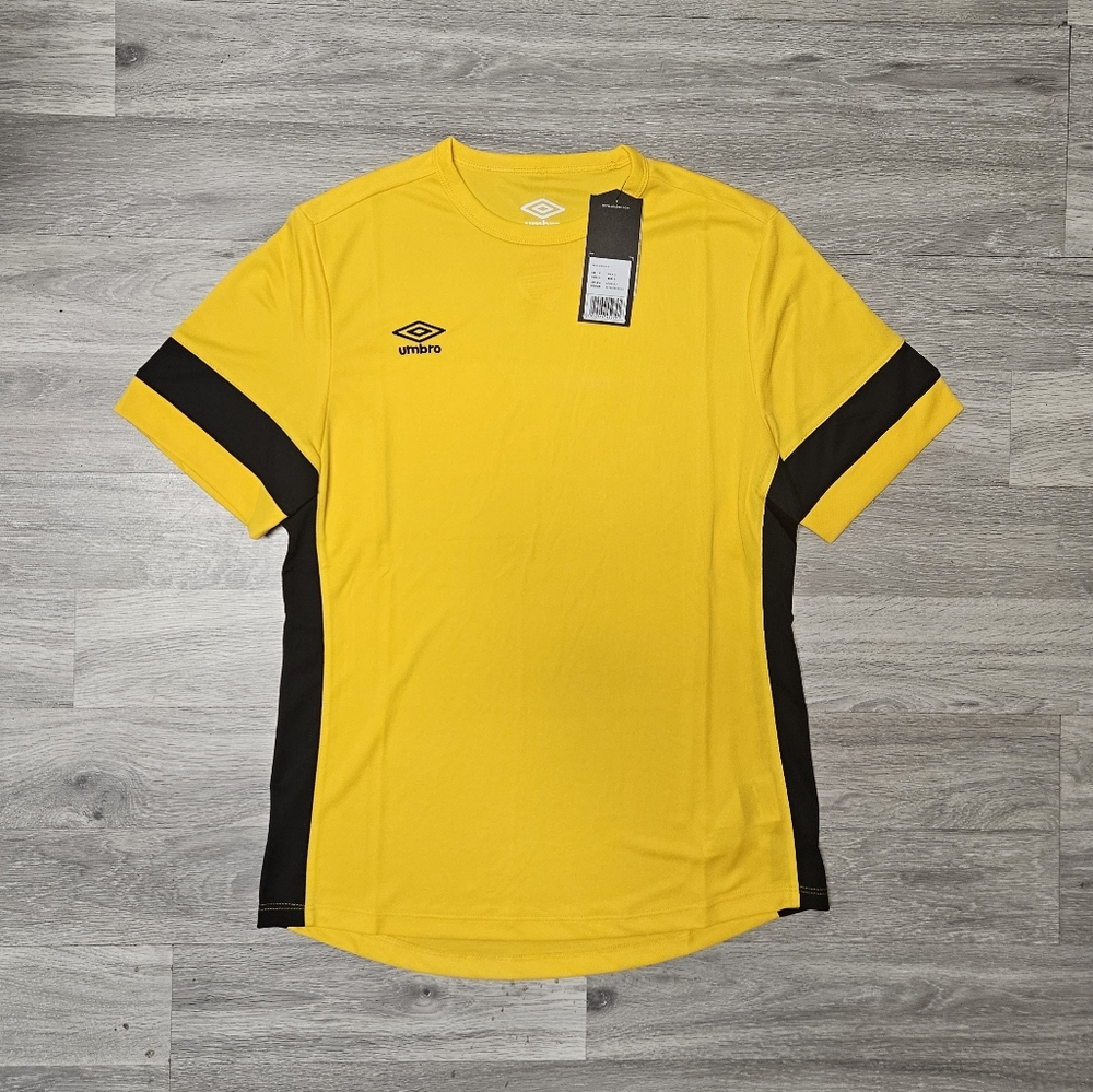 Umbro t shirt yellow size small
